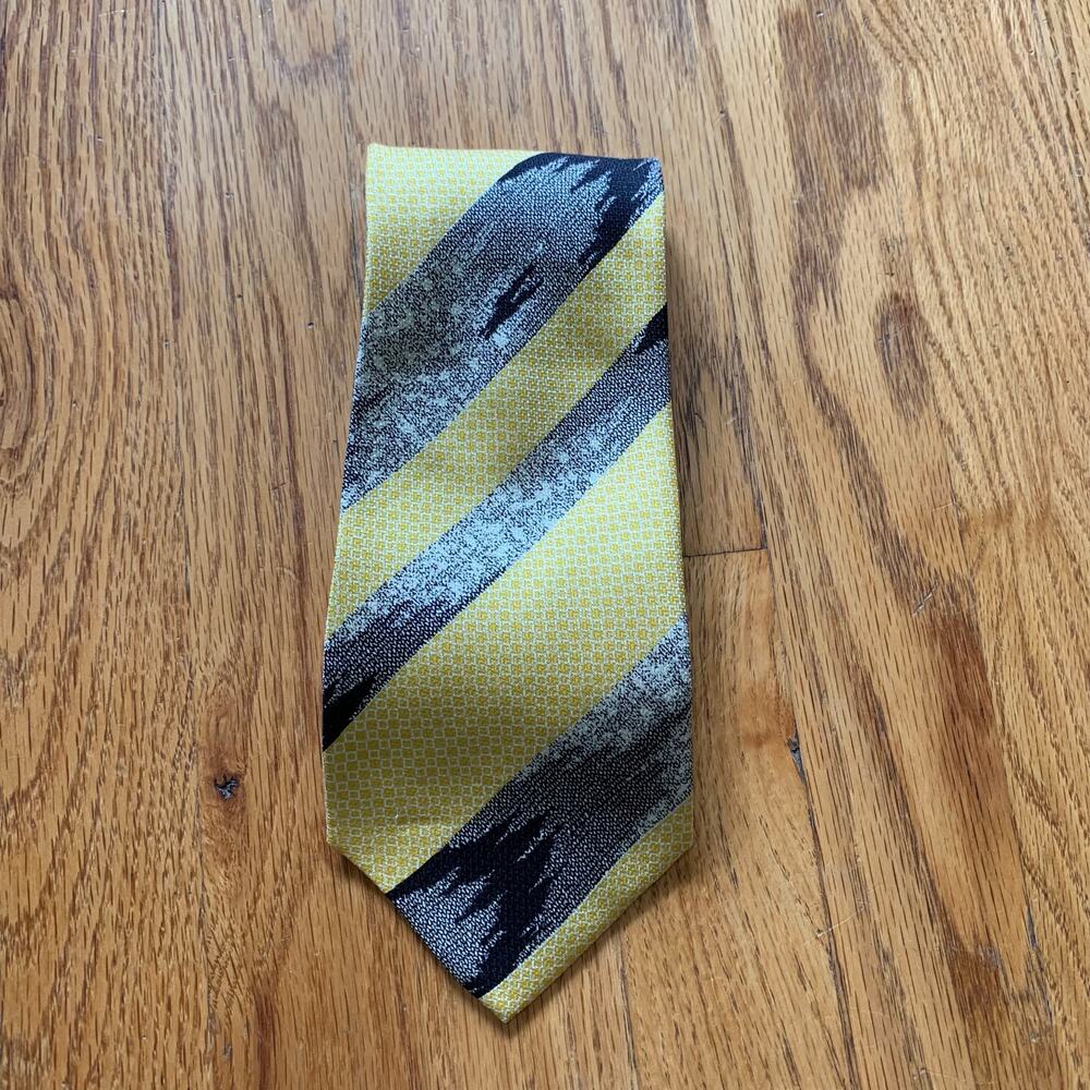 Mens Missoni Tie Yellow Patterned 100% Silk Made in Italy OS EUC!